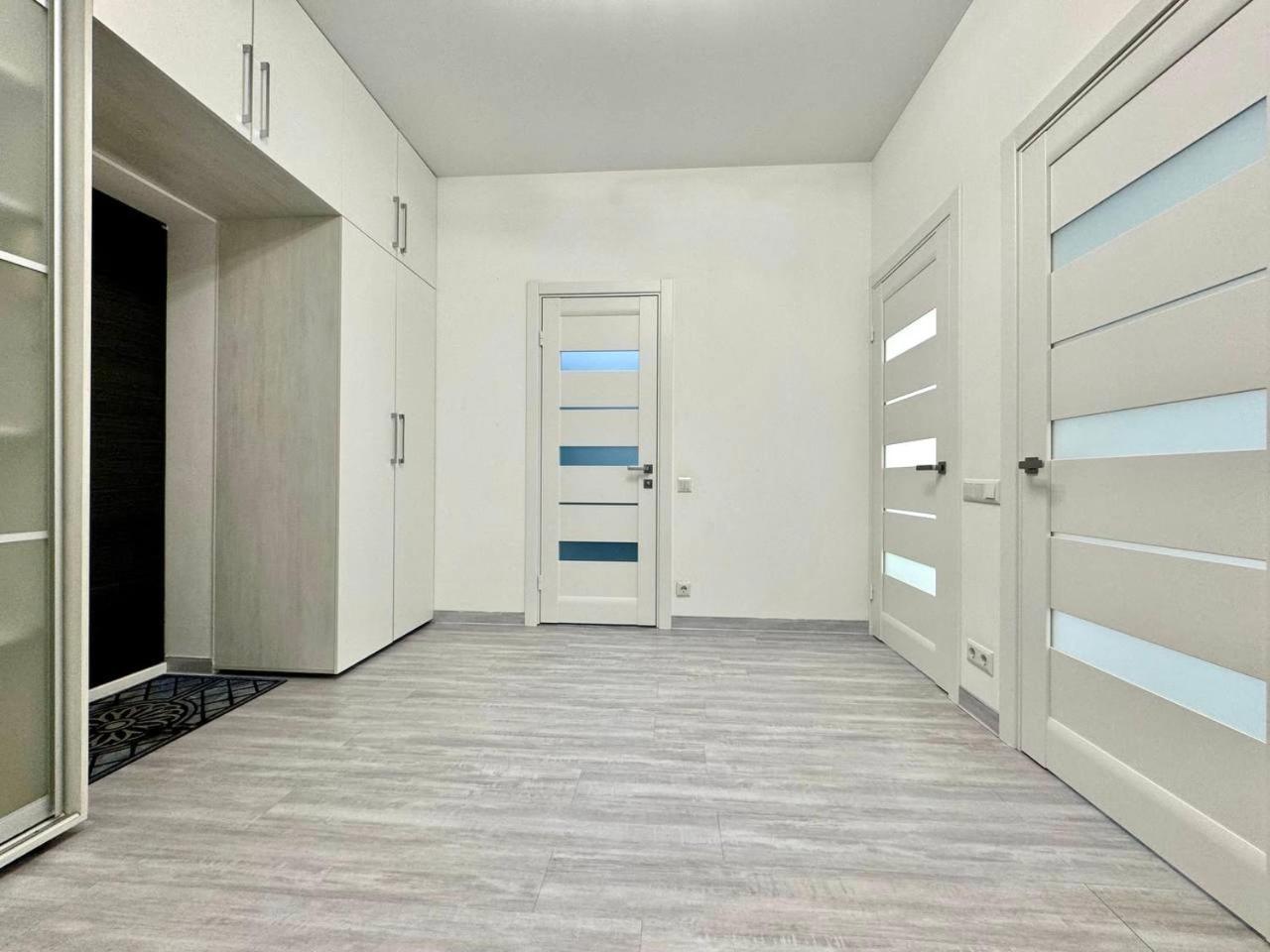 Apartpoltava: Elite New Build with Tropical Shower and Park View Exterior photo